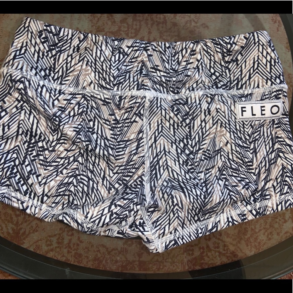 Fleo Shorts - image 1